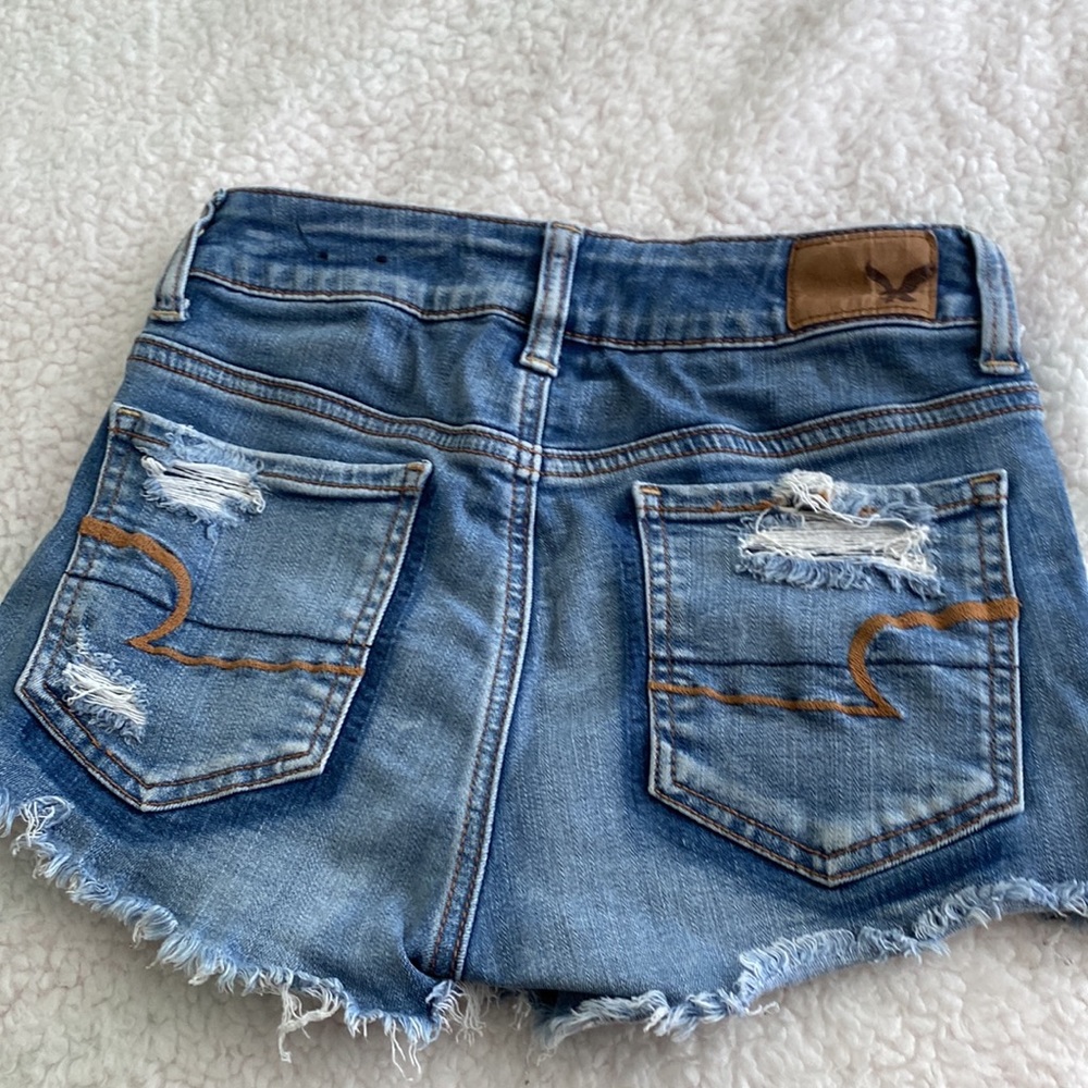 AE Shorts - Picture 4 of 4
